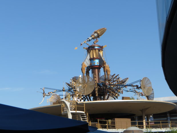 Disney Abandons the Future in Tomorrowland: