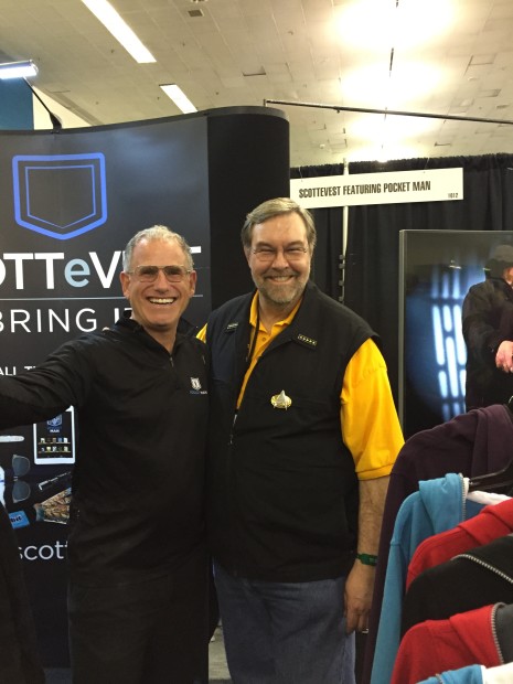 Dan meets Scott at Silicon Valley Comic Con and shows off his Star Trek mods to the Sterling Jacket.