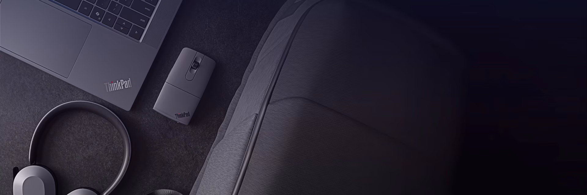ThinkPad Bluetooth Presenter Mouse (Aura Edition)  at work
